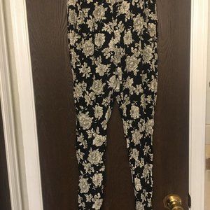 Brandy Melville Flower Pants